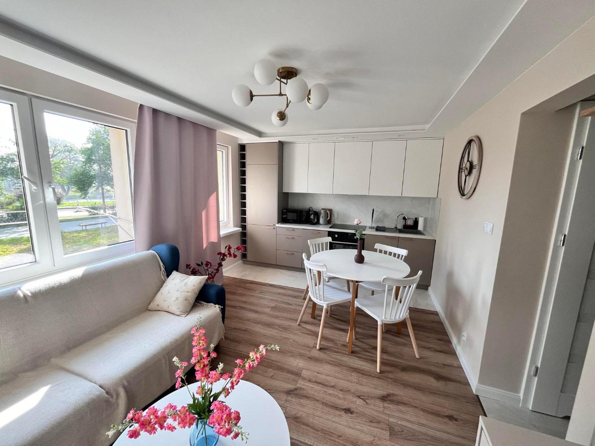 Prestige Apartment Bohaterow Warszawy Кельце Экстерьер фото