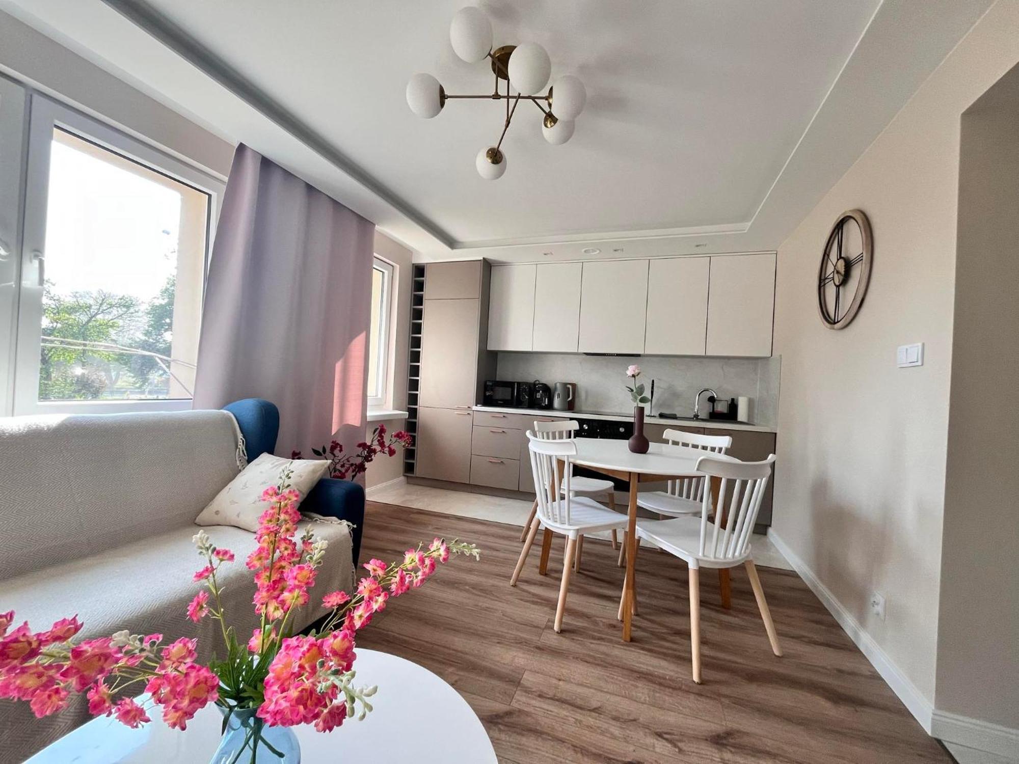 Prestige Apartment Bohaterow Warszawy Кельце Экстерьер фото